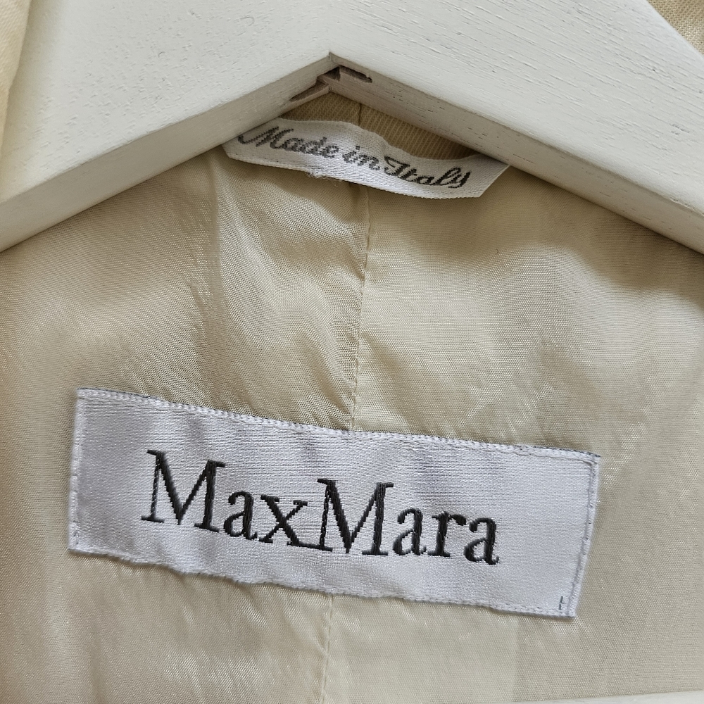 Cream Light Jacket - Picture 3 of 3